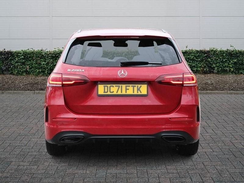 Used Mercedes B200 Executive 2022 Red MPV