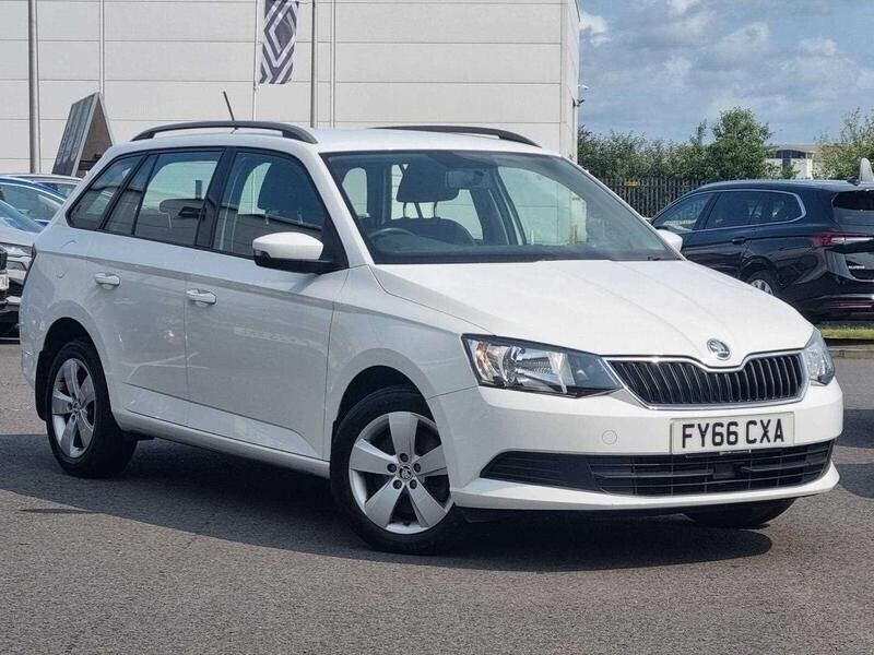 Moon white Used 2016 Skoda Fabia SE Estate | £7,990 (Fair price) - Image 1/4