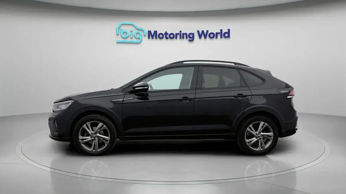 Used VW Taigo R-line 110 HP (80 kW) 2023 Black SUV