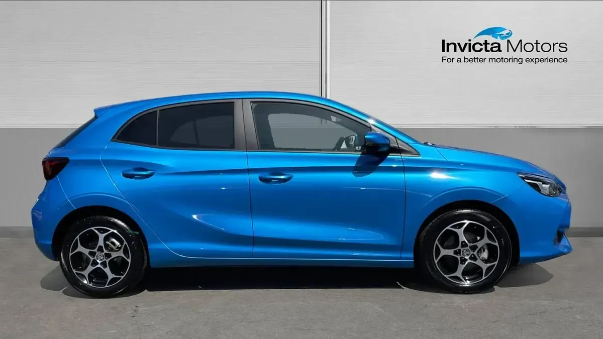 Used MG MG3 Trophy 194 HP (142 kW) 2025 Blue Hatchback