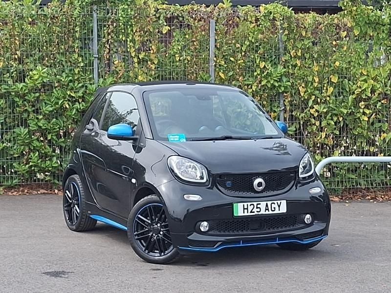 Black Used 2019 Smart ForTwo Electric Drive Cabriolet | £9,998 (Good price) - Image 1/4