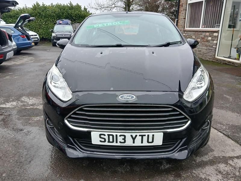 Used Ford Fiesta Zetec 82 HP (60 kW) 2013 Black Hatchback