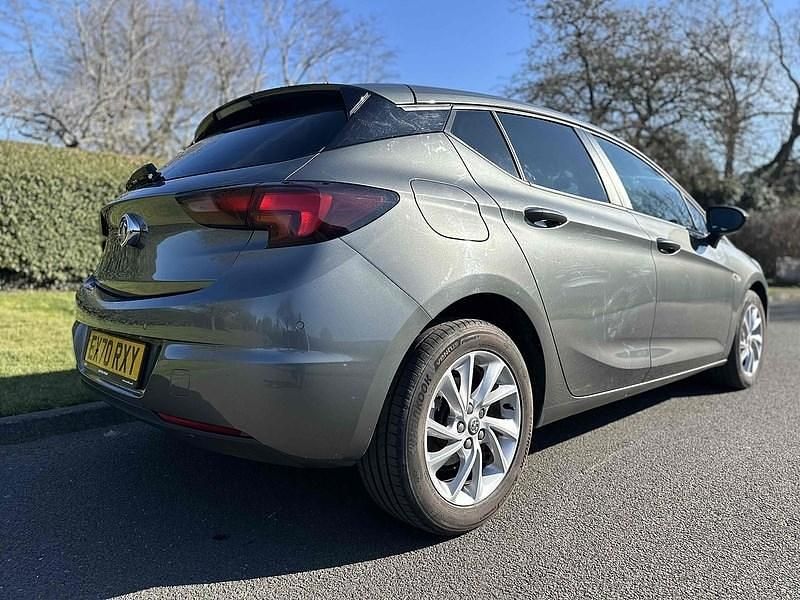 Used Vauxhall Astra Business Edition 105 HP (77 kW) 2020 Grey Hatchback