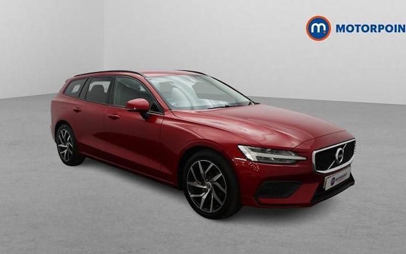 Used Volvo V60 Momentum 190 HP (139 kW) 2020 Estate
