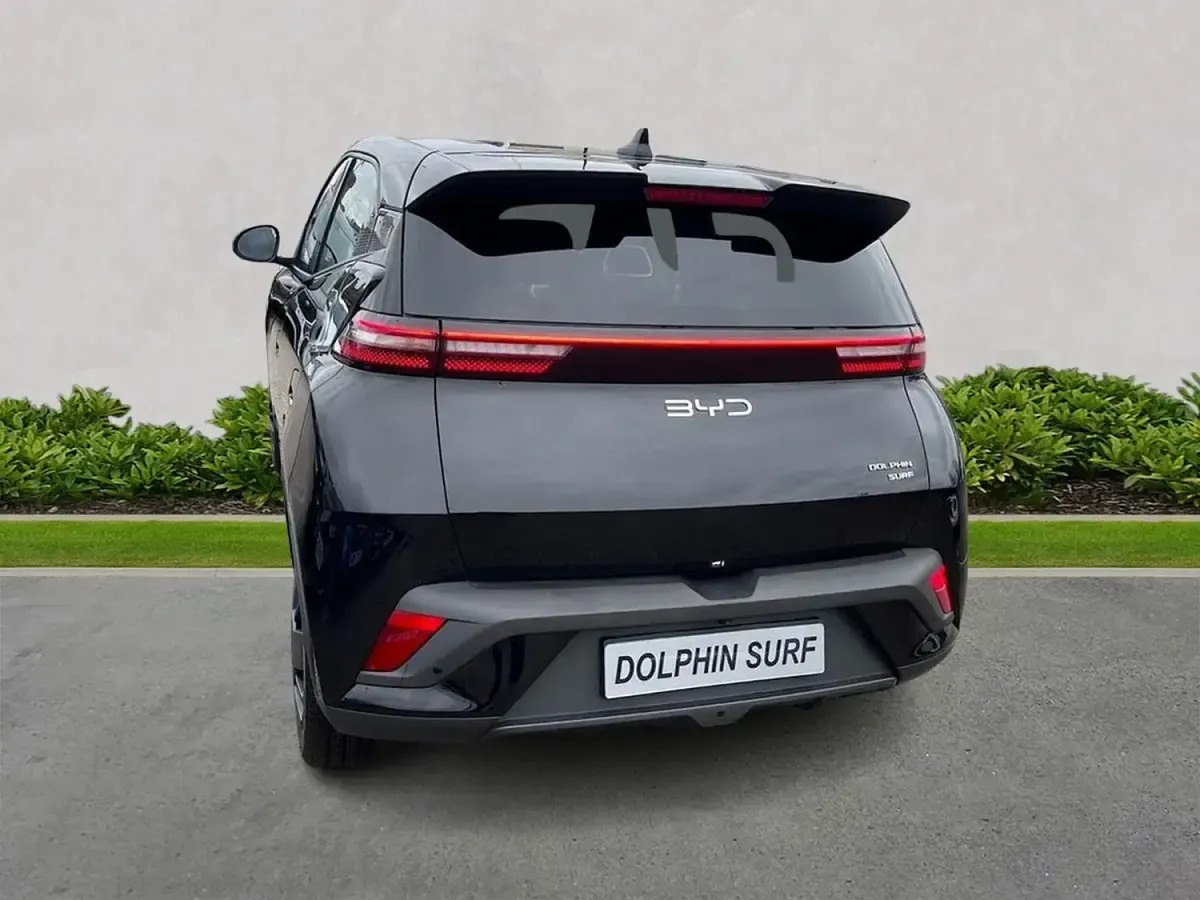 Nuevo BYD Dolphin Active 64 kW (88 CV) 2026 Negro Utilitario