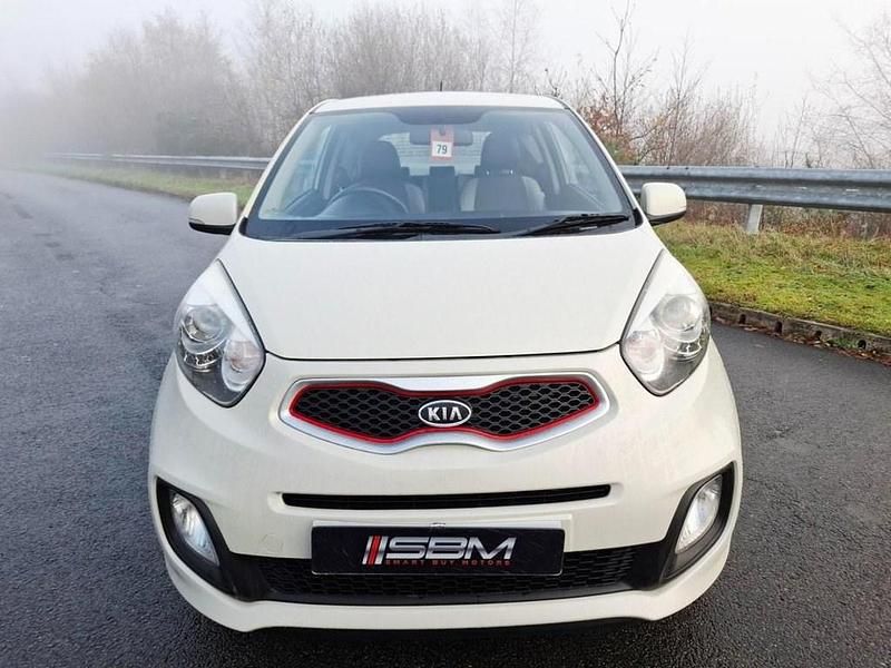 Used Kia Picanto 84 HP (61 kW) 2012 Beige Hatchback