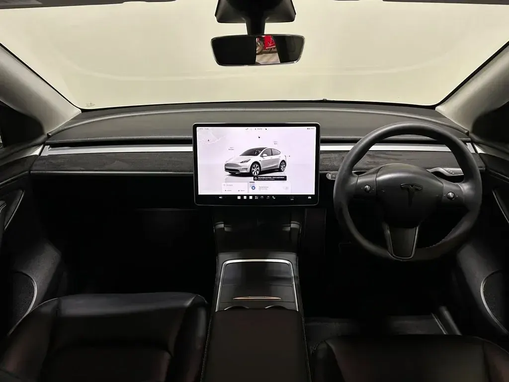 Used Tesla Model Y Long Range AWD 378 kW (514 HP) 2022 White SUV