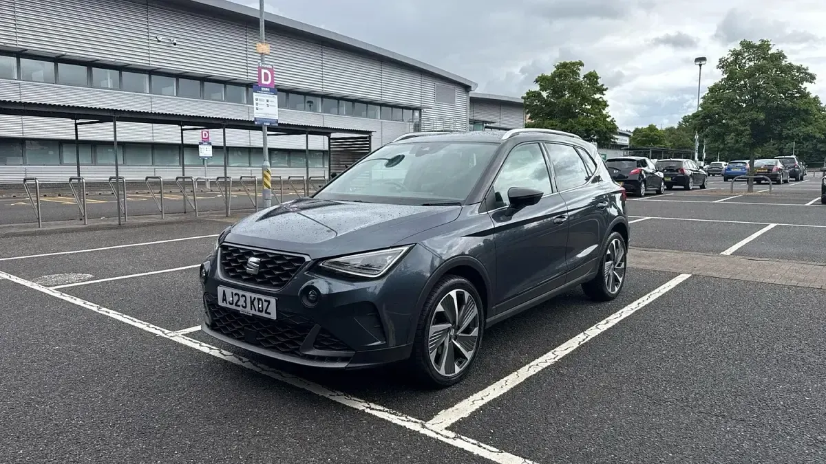 Used Seat Arona FR Sport 110 HP (80 kW) 2023 Grey SUV