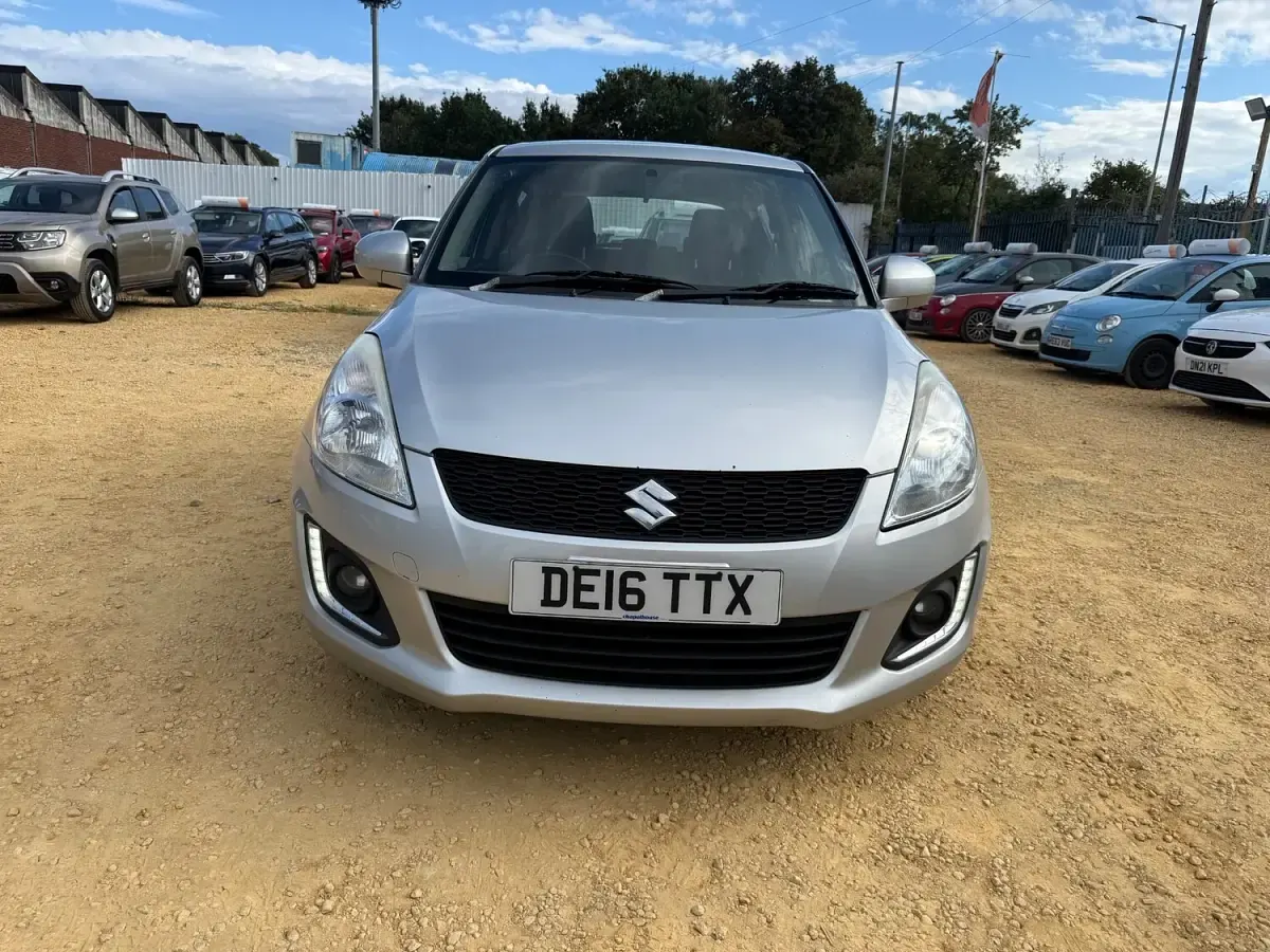 Used Suzuki Swift 94 HP (69 kW) 2016 Silver Hatchback