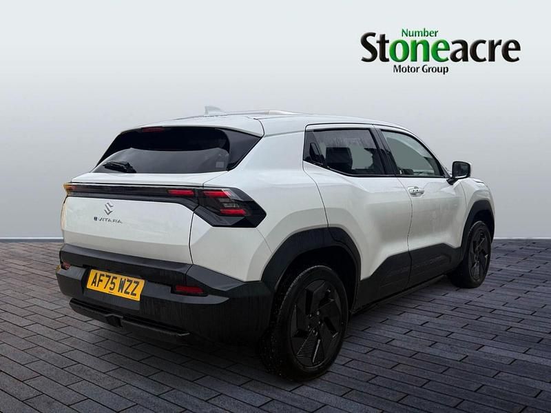 New Suzuki Vitara 135 kW (184 HP) 2025 White Hatchback