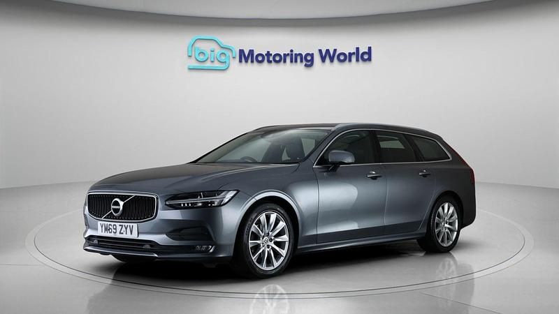 Used Volvo V90 Momentum 190 HP (139 kW) 2020 Grey Estate