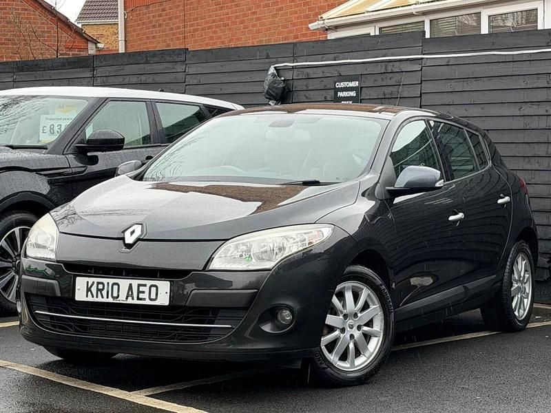 Used Renault Mégane III Privilege 106 HP (77 kW) 2010 Black Hatchback
