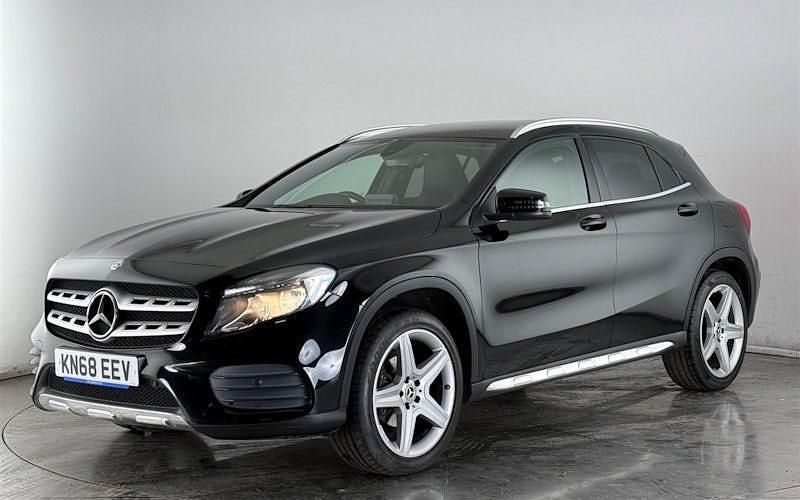 Used Mercedes GLA200 AMG line 156 HP (114 kW) 2018 Black SUV