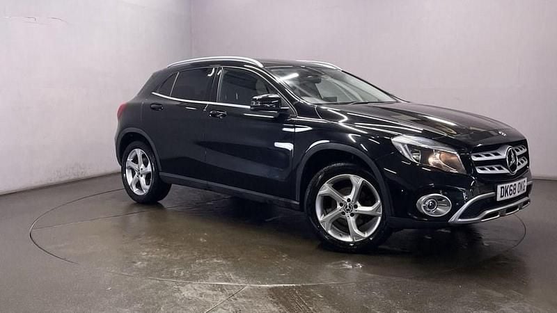 Black Used 2018 Mercedes GLA200 Executive SUV | £13,999 (Fair price) - Image 1/4