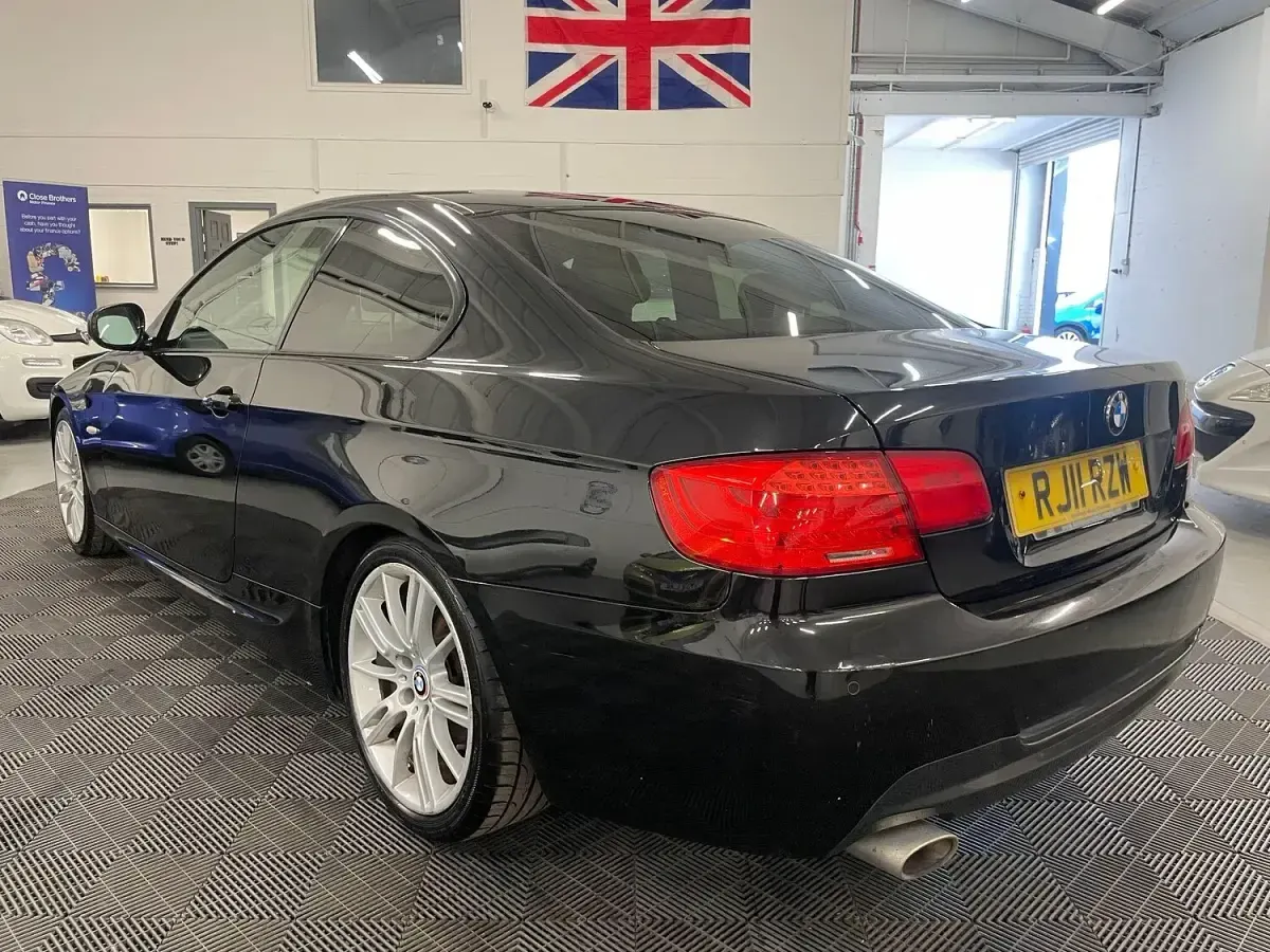 Used BMW 320 M Sport 184 HP (135 kW) 2011 Black Coupe