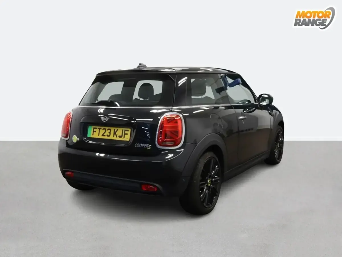 Used Mini Cooper S Hatch 135 kW (184 HP) 2023 Black Hatchback