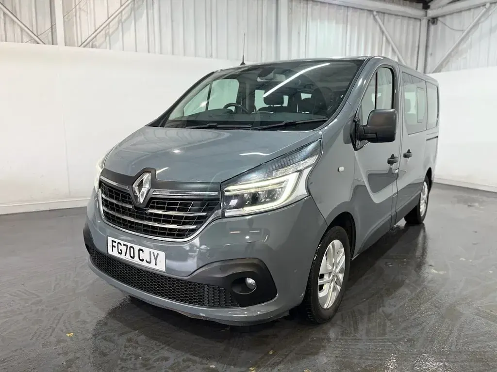 Used Renault Trafic 120 HP (88 kW) 2020 Grey MPV