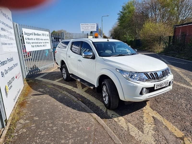 Used Mitsubishi L200 Warrior 2016 Polar white Pickup