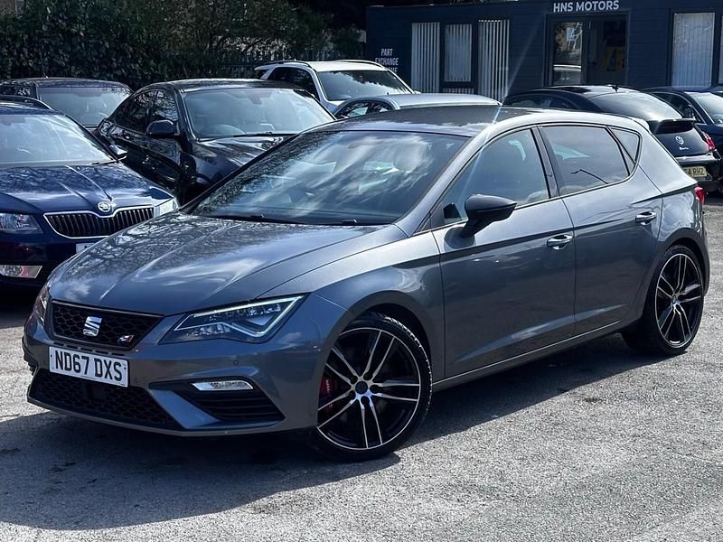 Used Seat Leon CUPRA 300 HP (220 kW) 2017 Grey Hatchback