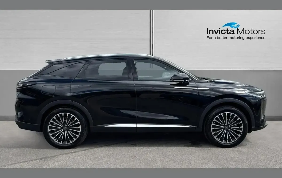 Used Omoda 9 449 HP (330 kW) 2026 Black SUV