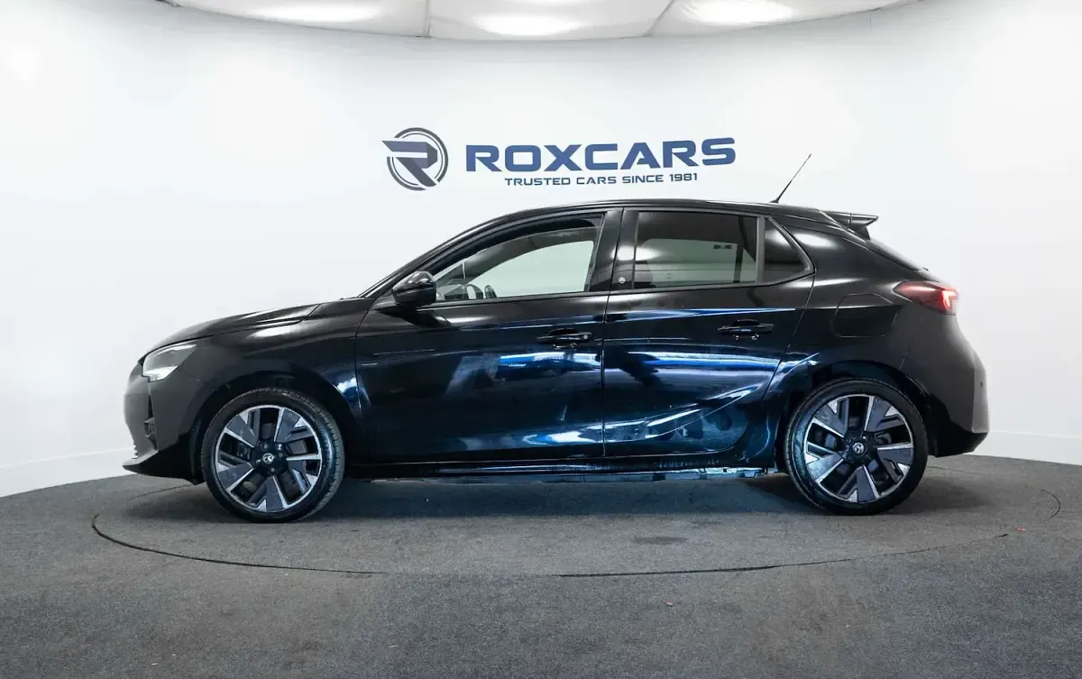 Used Vauxhall Corsa-e SRi 100 kW (136 HP) 2021 Black Hatchback