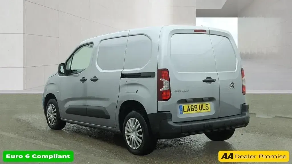 Used Citroën Berlingo 75 HP (55 kW) 2020 Grey MPV