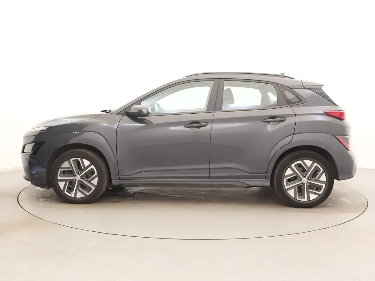 Used Hyundai Kona SE 100 kW (136 HP) 2023 Grey SUV