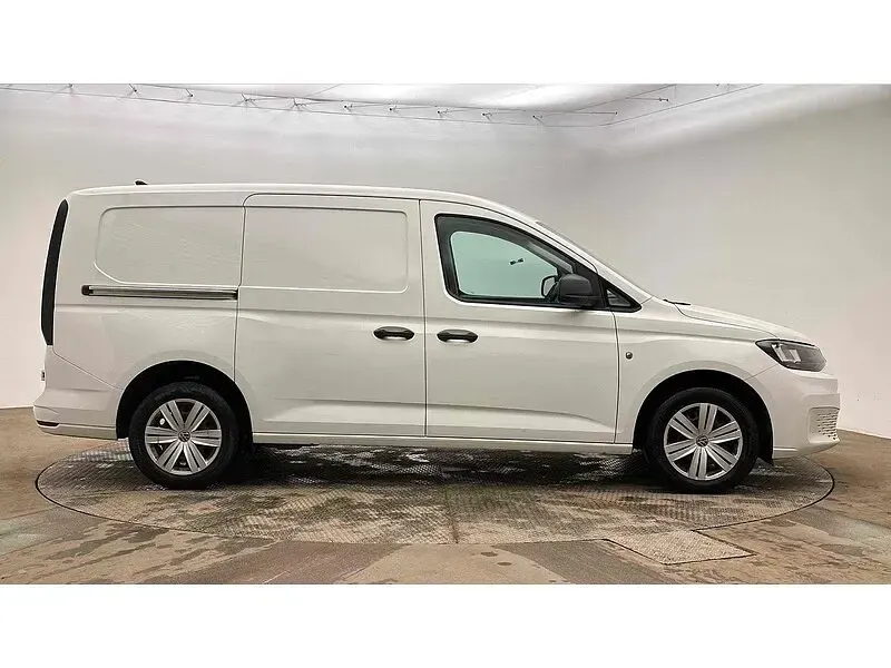 Used VW Caddy Maxi 102 HP (75 kW) 2024 White MPV