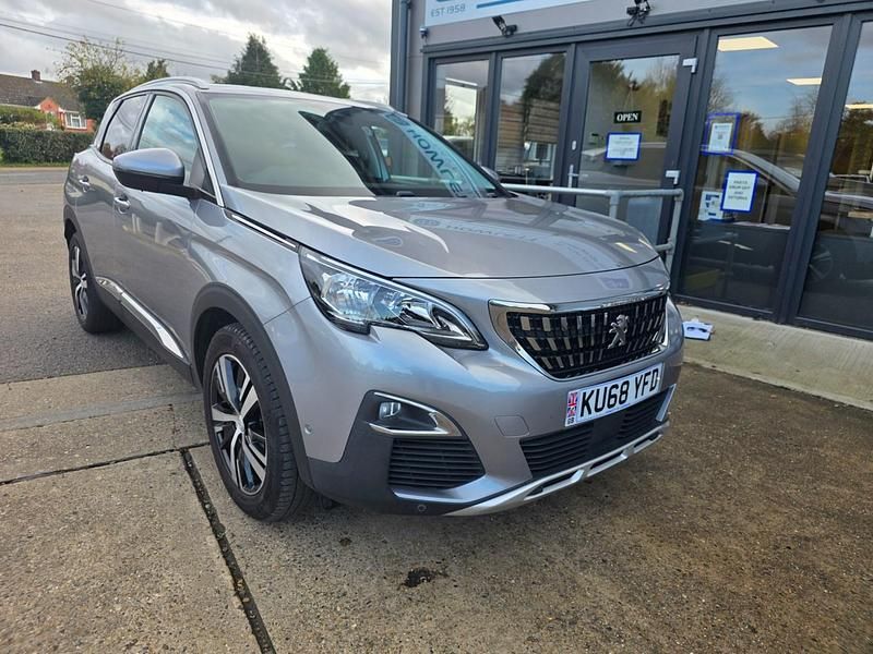 Used Peugeot 3008 Allure 130 HP (95 kW) 2018 Grey Hatchback