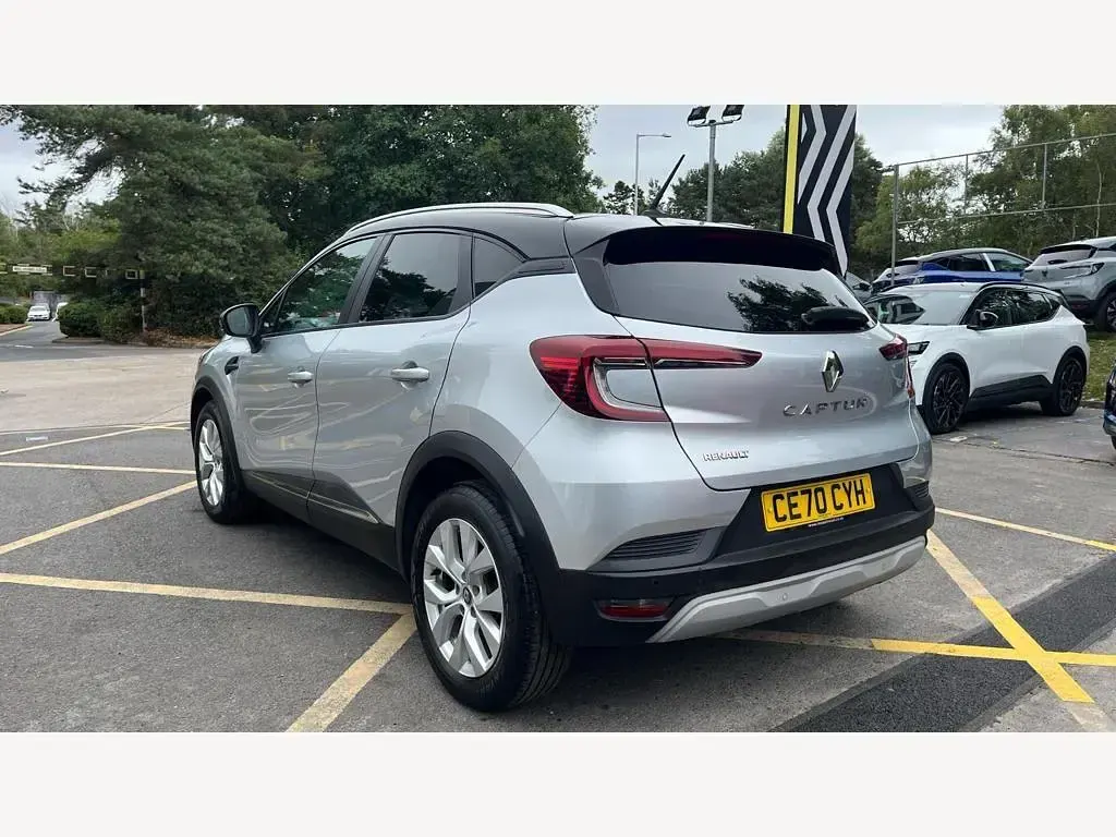 Used Renault Captur Iconic 100 HP (73 kW) 2020 Grey/black  SUV