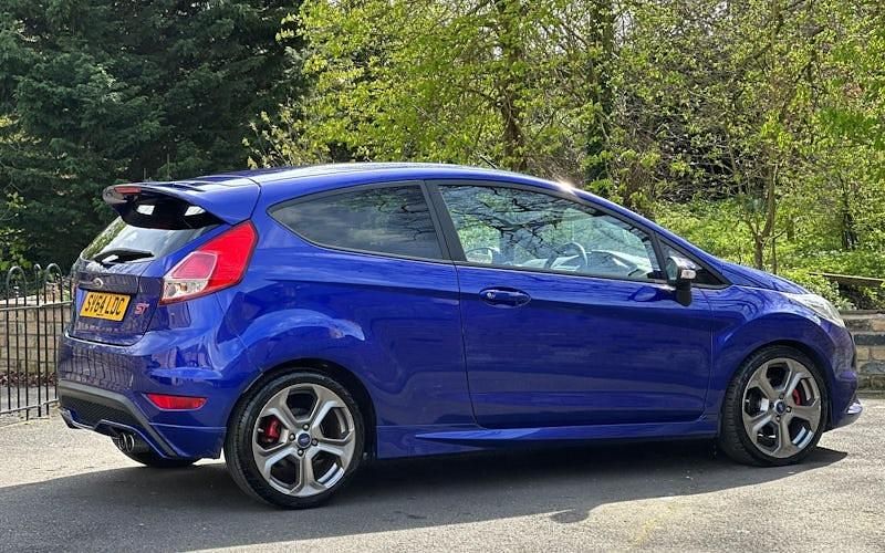 Second-hand Ford Fiesta ST 182 CP (133 kW) 2017 Hatchback