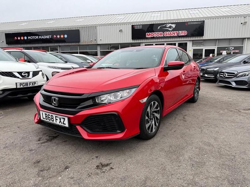 Red Used 2018 Honda Civic SE Hatchback | £10,175 (Fair price) - Image 1/4
