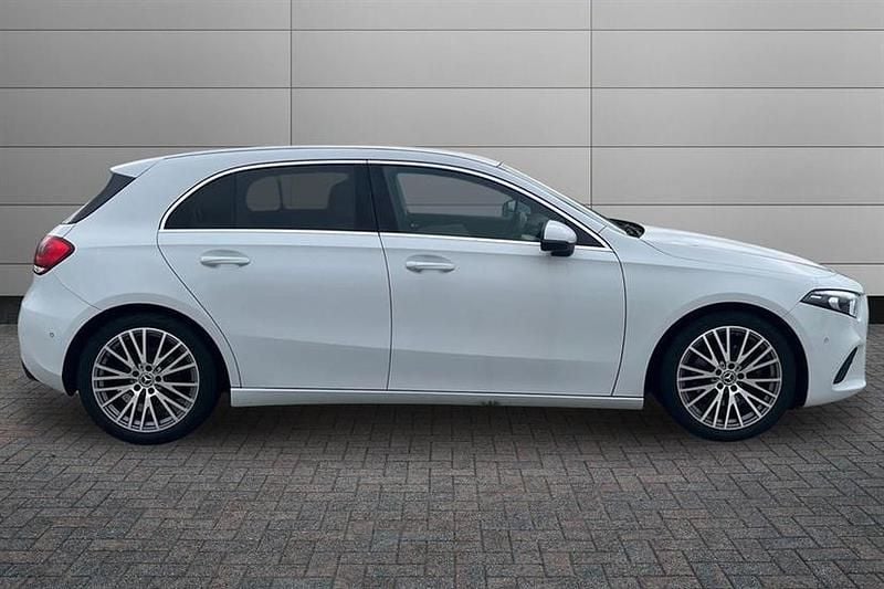 Used Mercedes A200 Executive 163 HP (119 kW) 2022 Digital white Hatchback