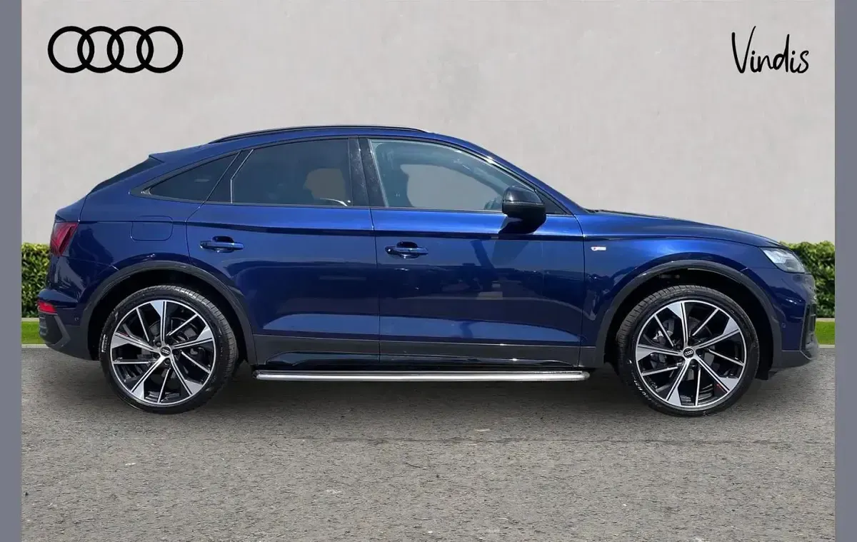 Used Audi Q5 Advanced 261 HP (191 kW) 2023 Blue SUV