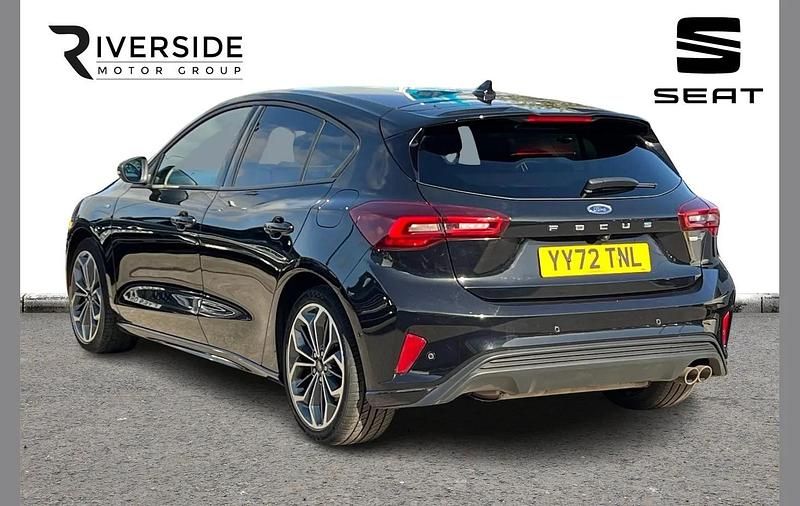 Used Ford Focus ST-Line 155 HP (114 kW) 2023 Black Hatchback