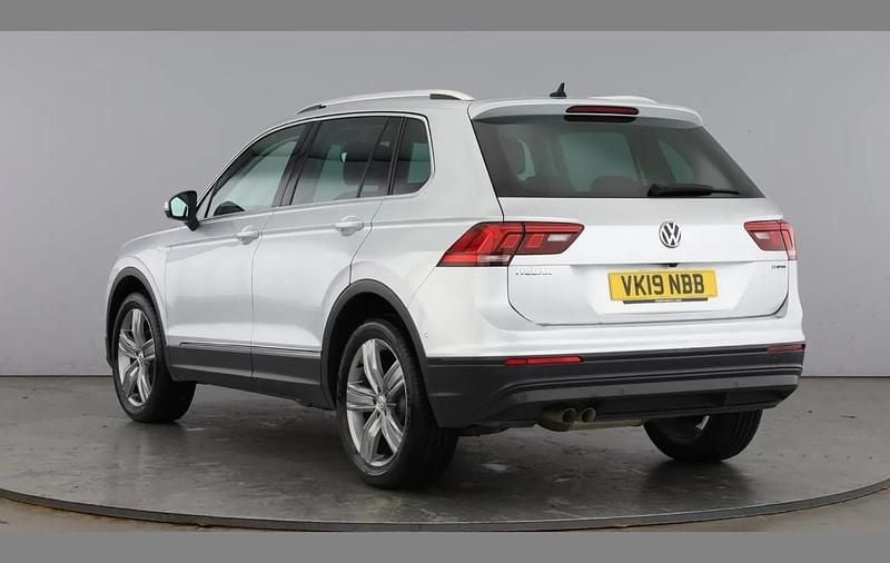 Used VW Tiguan Match 150 HP (110 kW) 2019 Reflex silver SUV