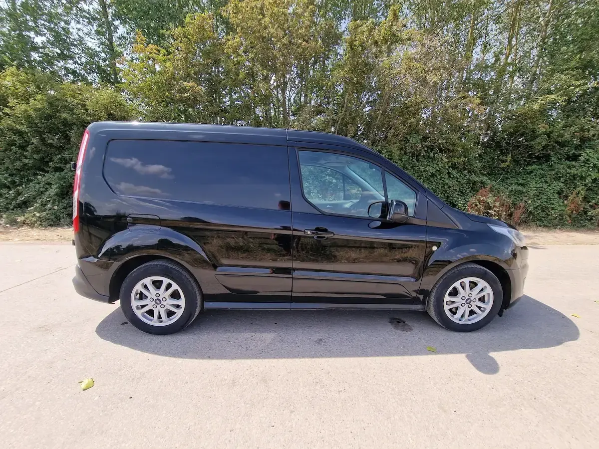 Used Ford Transit Connect 118 HP (86 kW) 2020 Black MPV