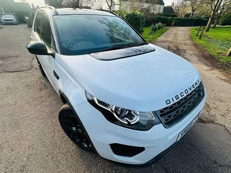 Used Land Rover Discovery Sport Landmark 180 HP (132 kW) 2018 White SUV