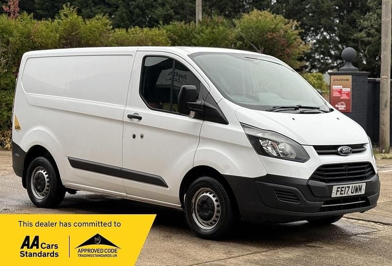 White Used 2017 Ford Transit Custom | £7,990 (Super price) - Image 1/2