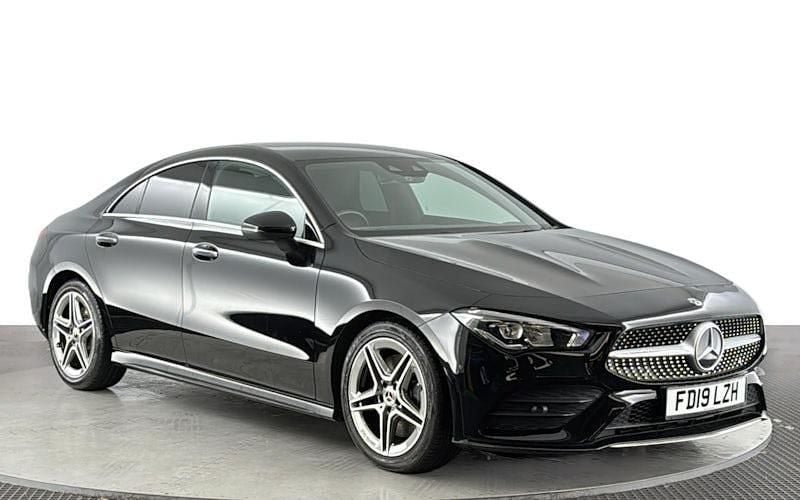 Usado Mercedes CLA220 AMG Line Premium 190 HP (139 kW) 2019 Preto Sedan