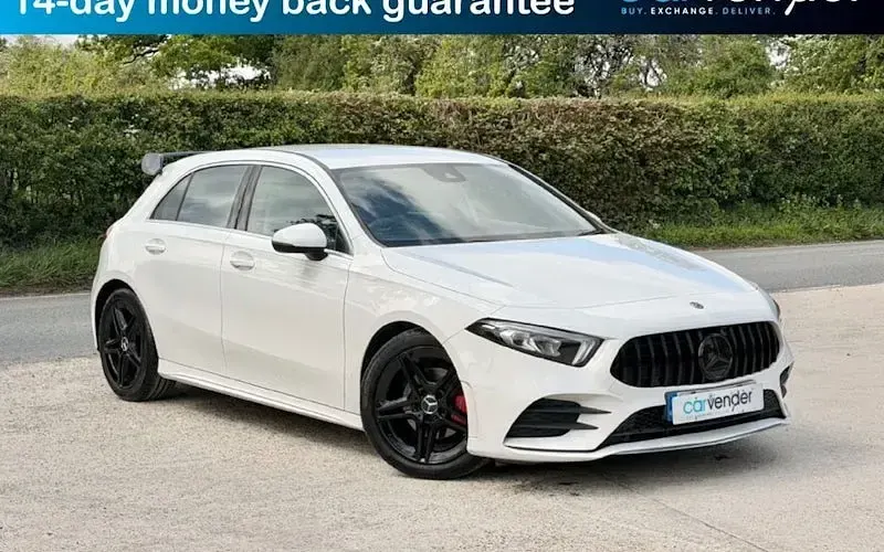 Begagnad Mercedes A200 AMG line 163 HK (119 kW) 2020 Halvkombi
