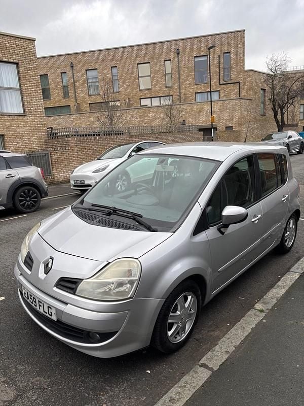 Used Renault Grand Modus Dynamique 2009 Silver MPV