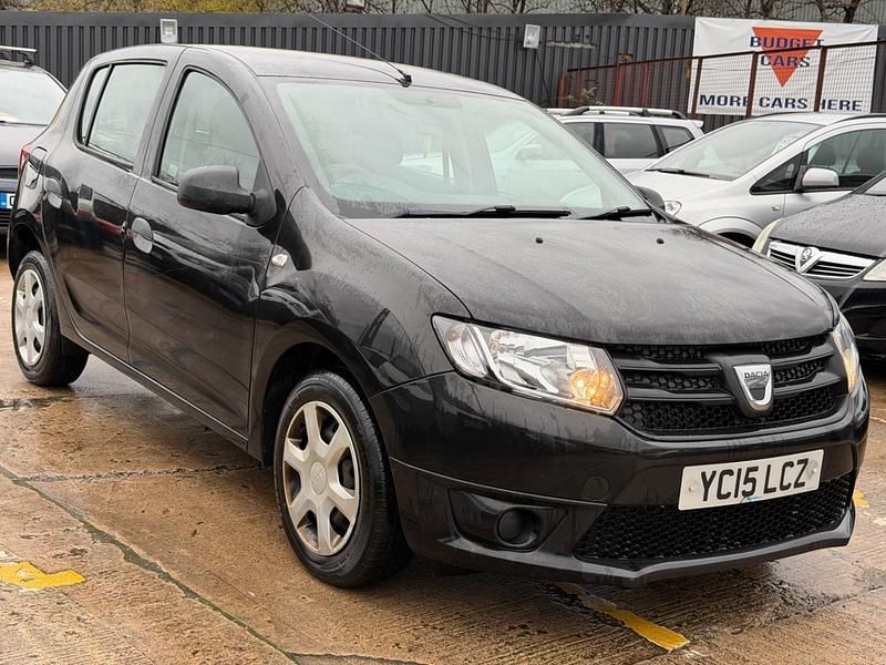 Black Used 2015 Dacia Sandero Ambiance Hatchback | £1,499 (Good price) - Image 1/4