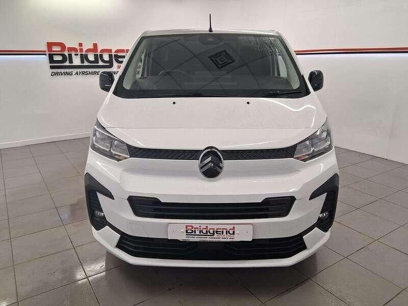 Used Citroën Dispatch 120 HP (88 kW) 2024 White MPV
