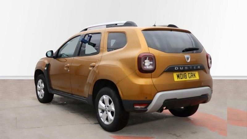 Used Dacia Duster Comfort 2018 Orange Hatchback