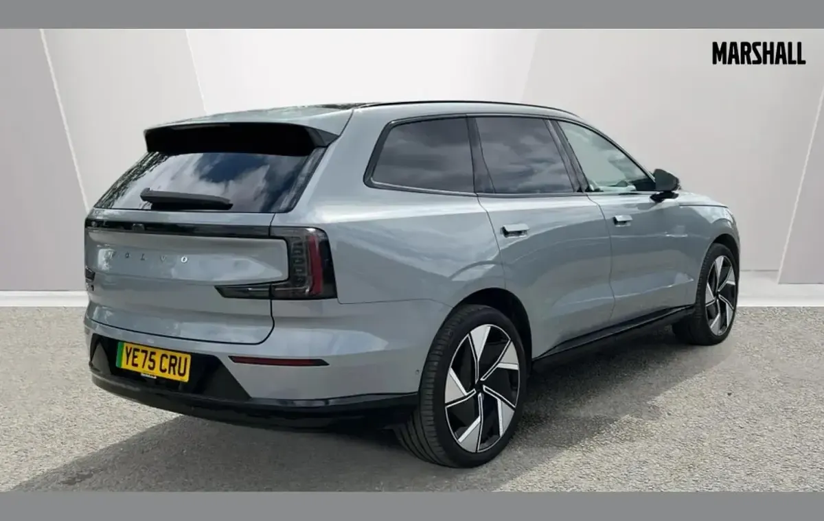 Usado Volvo EX90 Ultra 300 kW (408 CV) 2025 Gris SUV