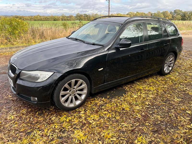 Used BMW 318 2009 Black Estate