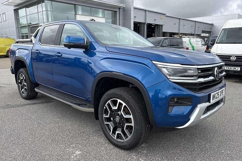 Blue New 2025 VW Amarok Style Pickup | £56,394 (Fair price) - Image 1/4
