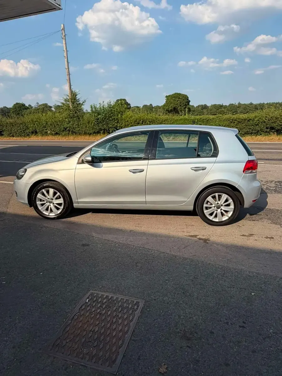 Used VW Golf VII Match 105 HP (77 kW) 2012 Silver Hatchback