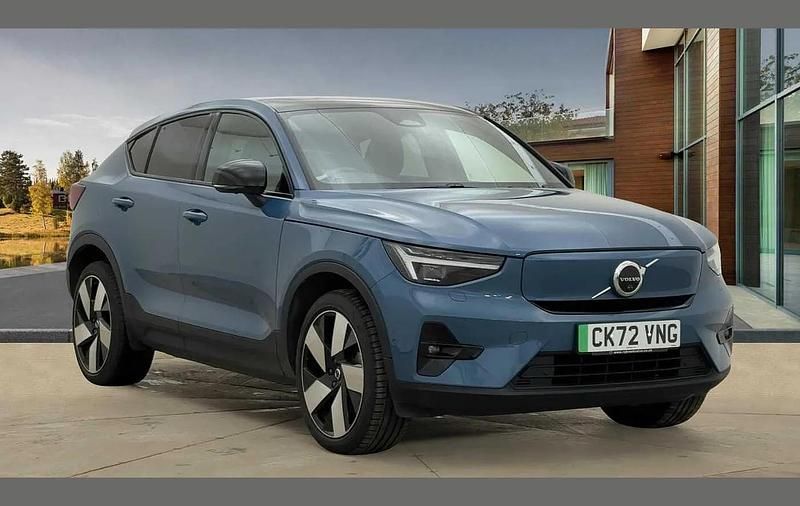 Blue Used 2022 Volvo C40 Ultimate SUV | £20,990 (Fair price) - Image 1/4